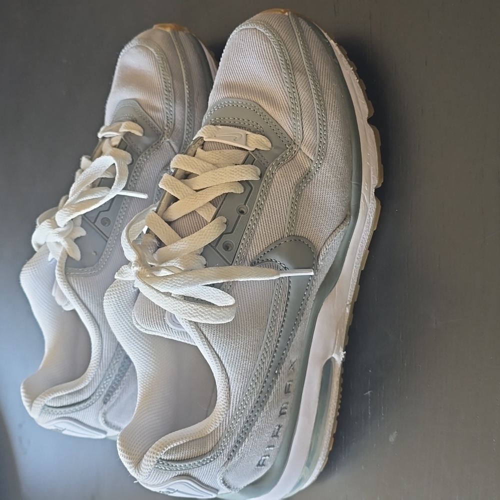 Nike AIR MAX  LTD 3 White and Gray Athletic Shoes.